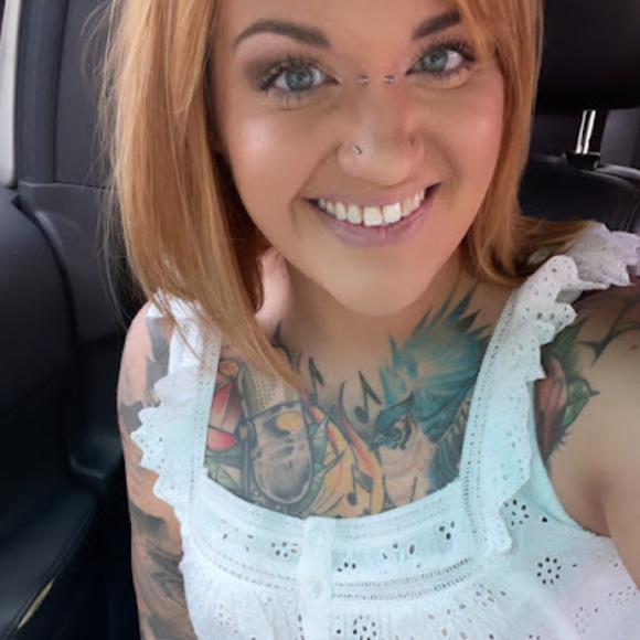 Meet your Posher, Eva - Picture 1 of 1